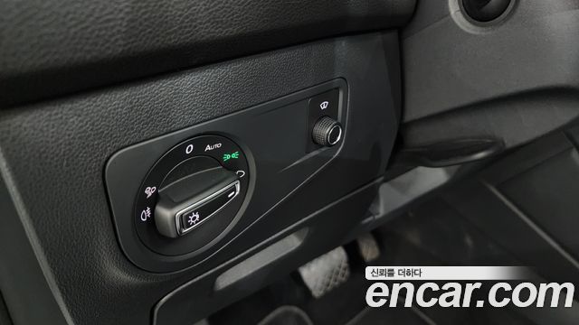 Volkswagen Tiguan Allspace 2.0 TSI Prestige 2024 — фото 30