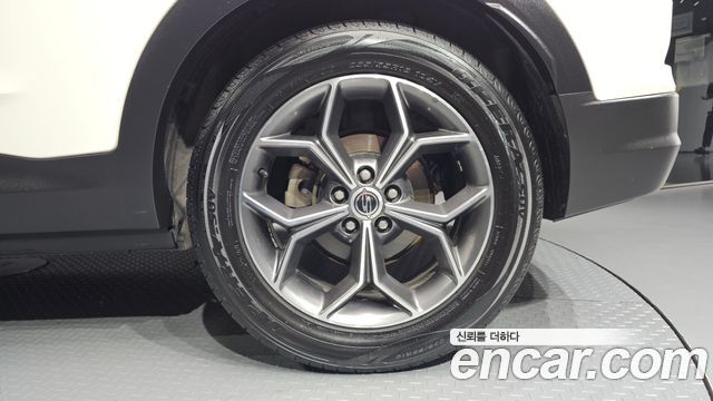 KG Mobility (SsangYong) Beautiful Korando Diesel 1.6 2WD C5 Plus 2020 — фото 21
