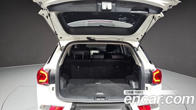 KG Mobility (SsangYong) Beautiful Korando Diesel 1.6 2WD C5 Plus 2020 — фото 32