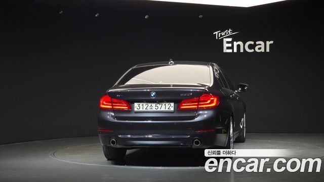 BMW 5 Series (G30) 530i xDrive Luxury Plus 2019 — фото 4