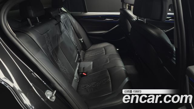 BMW 5 Series (G30) 530i xDrive Luxury Plus 2019 — фото 11