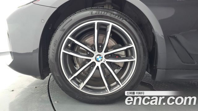 BMW 5 Series (G30) 520d xDrive M Sport Package Plus 2018 — фото 5