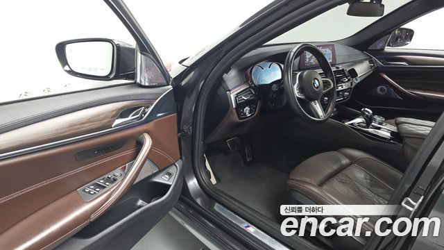 BMW 5 Series (G30) 520d xDrive M Sport Package Plus 2018 — фото 10