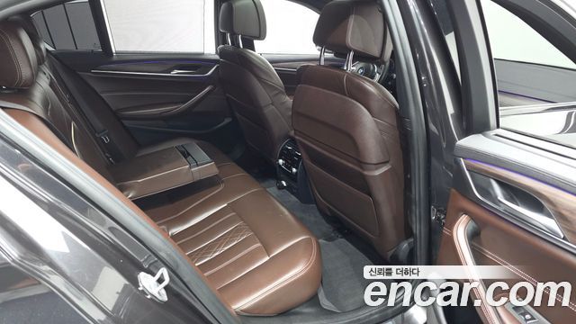 BMW 5 Series (G30) 520d xDrive M Sport Package Plus 2018 — фото 12