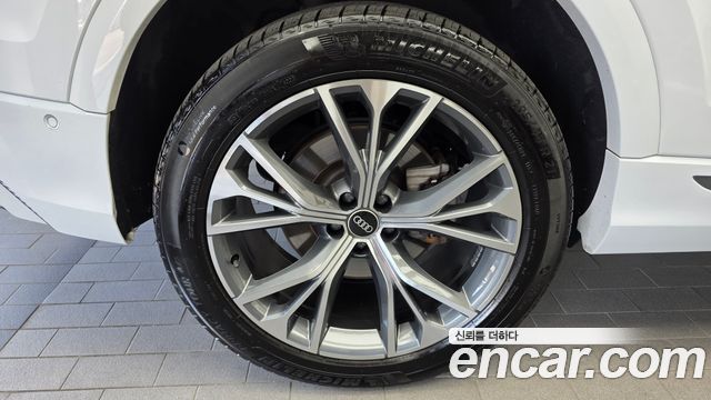 Audi Q8 (4M) 50 TDI Quattro Premium 2021 — фото 5
