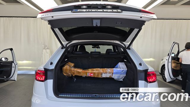 Audi Q8 (4M) 50 TDI Quattro Premium 2021 — фото 20