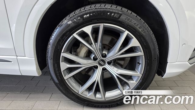 Audi Q8 (4M) 50 TDI Quattro Premium 2021 — фото 21