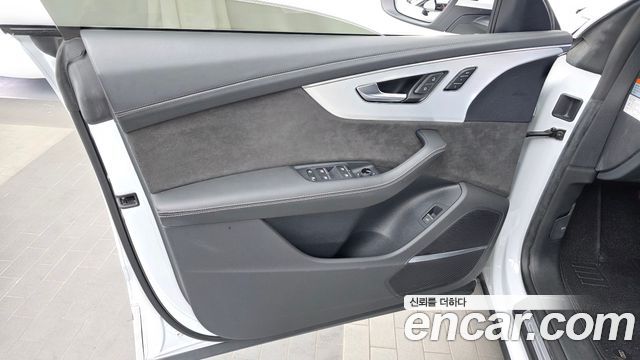 Audi Q8 (4M) 50 TDI Quattro Premium 2021 — фото 24