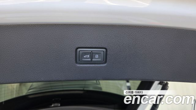 Audi Q8 (4M) 50 TDI Quattro Premium 2021 — фото 34