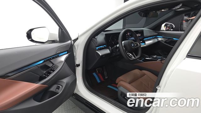 BMW 5 Series (G60) 530i xDrive M Sport 2026 — фото 10