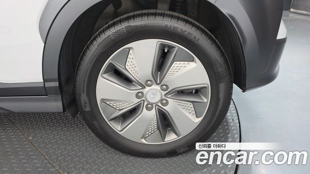 Hyundai Kona Electric Premium 2019 — фото 21