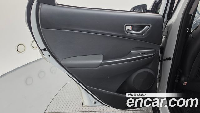 Hyundai Kona Electric Premium 2019 — фото 25