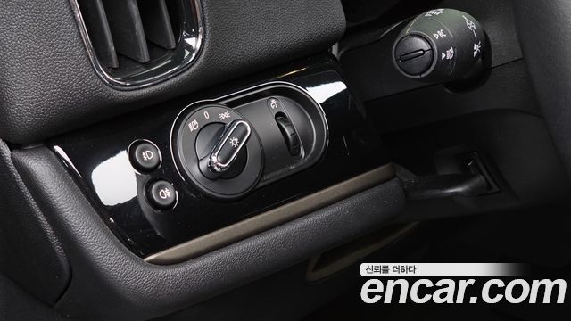 MINI Cooper Countryman Classic 2nd 2024 — фото 13