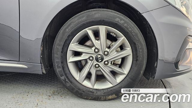 Kia K5 (II) 2.0 Luxury 2020 — фото 21
