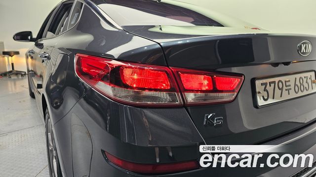Kia K5 (II) 2.0 Luxury 2020 — фото 23