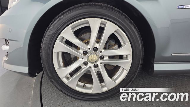 Mercedes-Benz C-Class (W204) C220 CDI BlueEFFICIENCY 2012 — фото 5