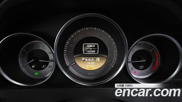 Mercedes-Benz C-Class (W204) C220 CDI BlueEFFICIENCY 2012 — фото 8