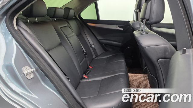 Mercedes-Benz C-Class (W204) C220 CDI BlueEFFICIENCY 2012 — фото 12
