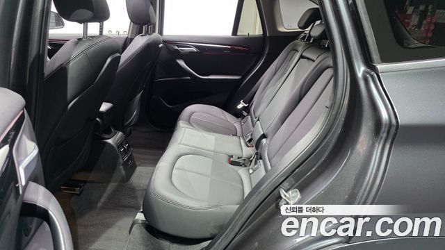 BMW X1 (F48) xDrive 20i xLine 2022 — фото 11
