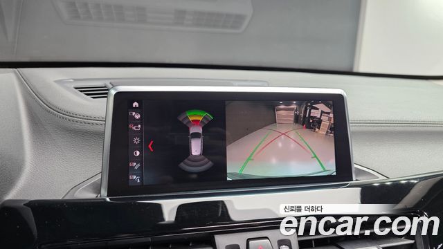 BMW X1 (F48) xDrive 20i xLine 2022 — фото 14