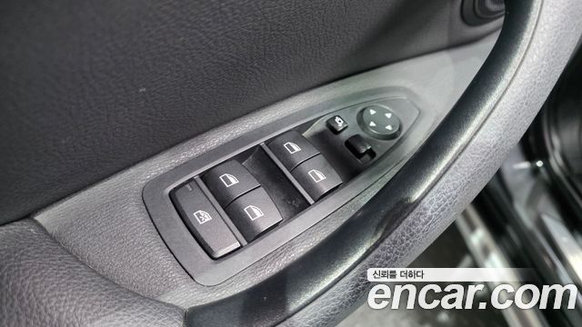 BMW X1 (F48) xDrive 20i xLine 2022 — фото 27