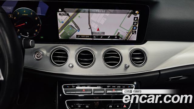 Mercedes-Benz E-Class (W213) E250 Avantgarde 2021 — фото 14