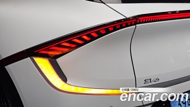 Kia EV6 Long Range Air 2022 — фото 23