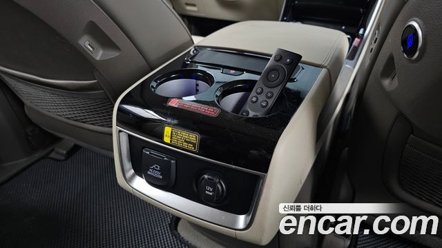 Kia Carnival (IV) Gasoline 9-Seater Hi-Limousine Signature 2023 — фото 18