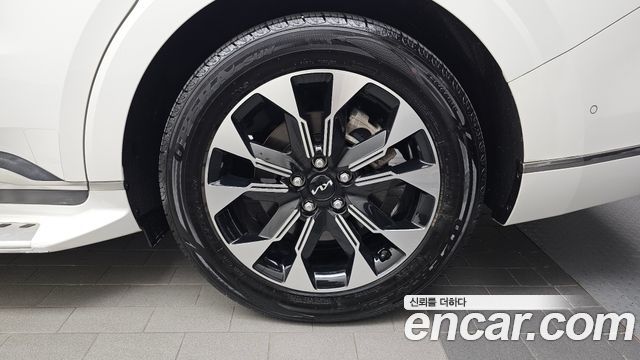 Kia Carnival (IV) Gasoline 9-Seater Hi-Limousine Signature 2023 — фото 27