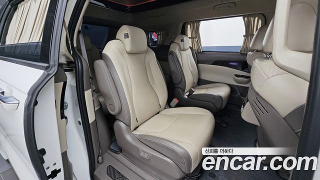 Kia Carnival (IV) Gasoline 9-Seater Hi-Limousine Signature 2023 — фото 32