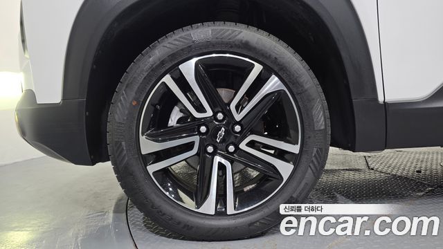 Chevrolet Trailblazer 1.3 Turbo 4WD Activ 2023 — фото 5