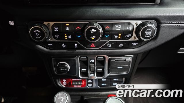 Jeep Wrangler (JL) 2.0 Rubicon Power Top 4Door 2025 — фото 17