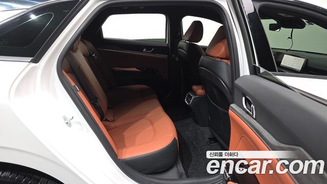 Kia K5 (III) 2.0 Noblesse 2024 — фото 12