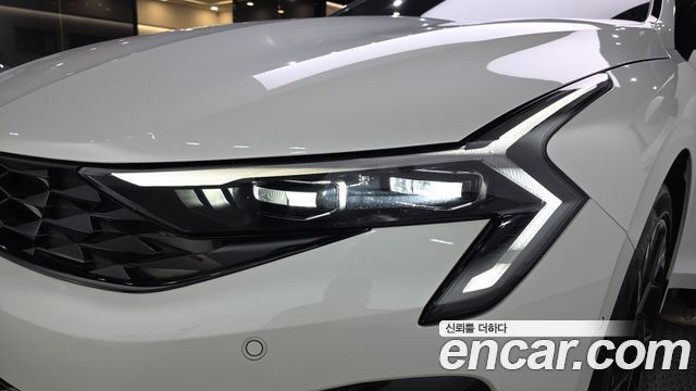 Kia K5 (III) 2.0 Noblesse 2024 — фото 22