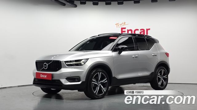 Volvo XC40 T4 R-Design 2019 — фото 11