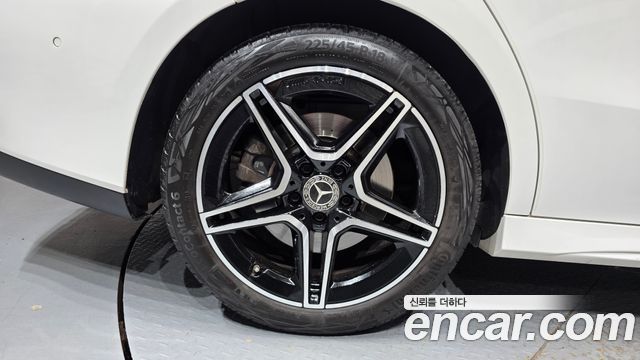 Mercedes-Benz CLA-Class (C118) CLA250 4MATIC 2020 — фото 5