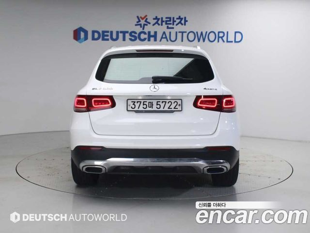 Mercedes-Benz GLC-Class (X253) GLC300 4MATIC 2020 — фото 4