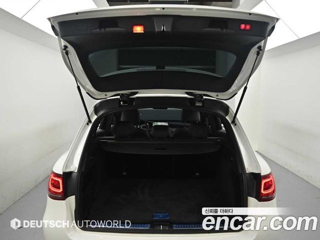 Mercedes-Benz GLC-Class (X253) GLC300 4MATIC 2020 — фото 23