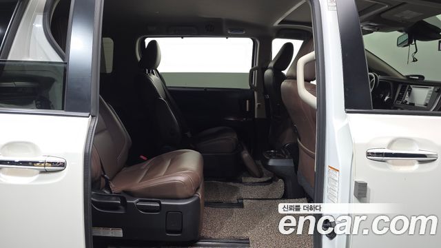 Toyota Sienna 3.5 AWD 2020 — фото 12