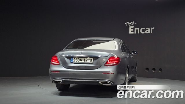 Mercedes-Benz E-Class (W213) E300 Avantgarde 2019 — фото 4