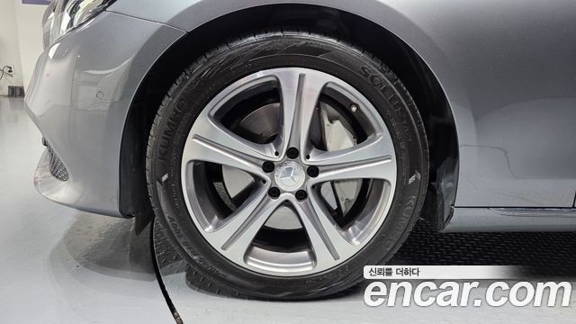 Mercedes-Benz E-Class (W213) E300 Avantgarde 2019 — фото 5