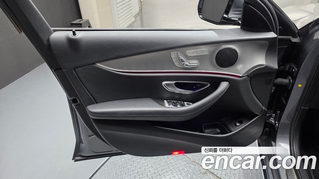 Mercedes-Benz E-Class (W213) E300 Avantgarde 2019 — фото 24