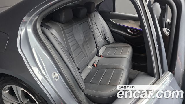 Mercedes-Benz E-Class (W213) E300 Avantgarde 2019 — фото 26