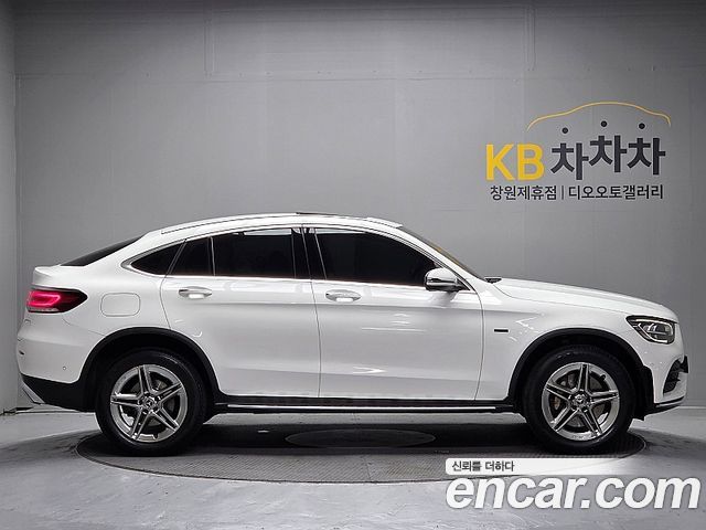 Mercedes-Benz GLC-Class (X253) GLC300e 4MATIC Coupe 2021 — фото 7