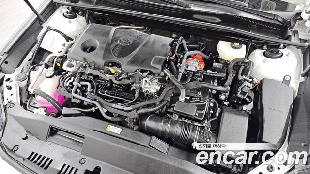 Toyota Camry (XV80) 2.5 XLE Hybrid 2025 — фото 6