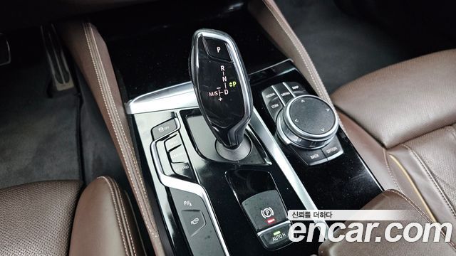 BMW 5 Series (G30) 520d xDrive M Sport Package Plus 2018 — фото 9