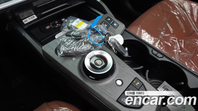 Kia Sportage (V) Gasoline 1.6 Turbo 2WD Signature X Line 2026 — фото 9