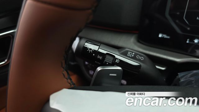 Kia Sportage (V) Gasoline 1.6 Turbo 2WD Signature X Line 2026 — фото 30
