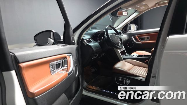 Land Rover Discovery Sport 2.0 TD4 HSE Luxury 2016 — фото 10