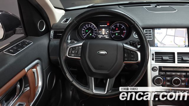 Land Rover Discovery Sport 2.0 TD4 HSE Luxury 2016 — фото 13